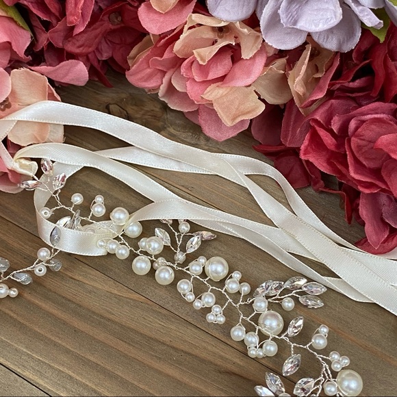 Romantic Crystal Pearl Tiara Headdress Head Chain - Picture 8 of 16